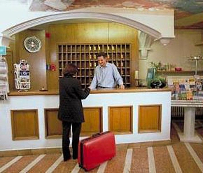 Hotel Du Train Мюнхен Екстериор снимка