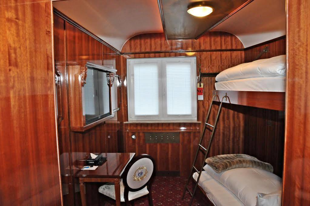 Hotel Du Train Мюнхен Екстериор снимка