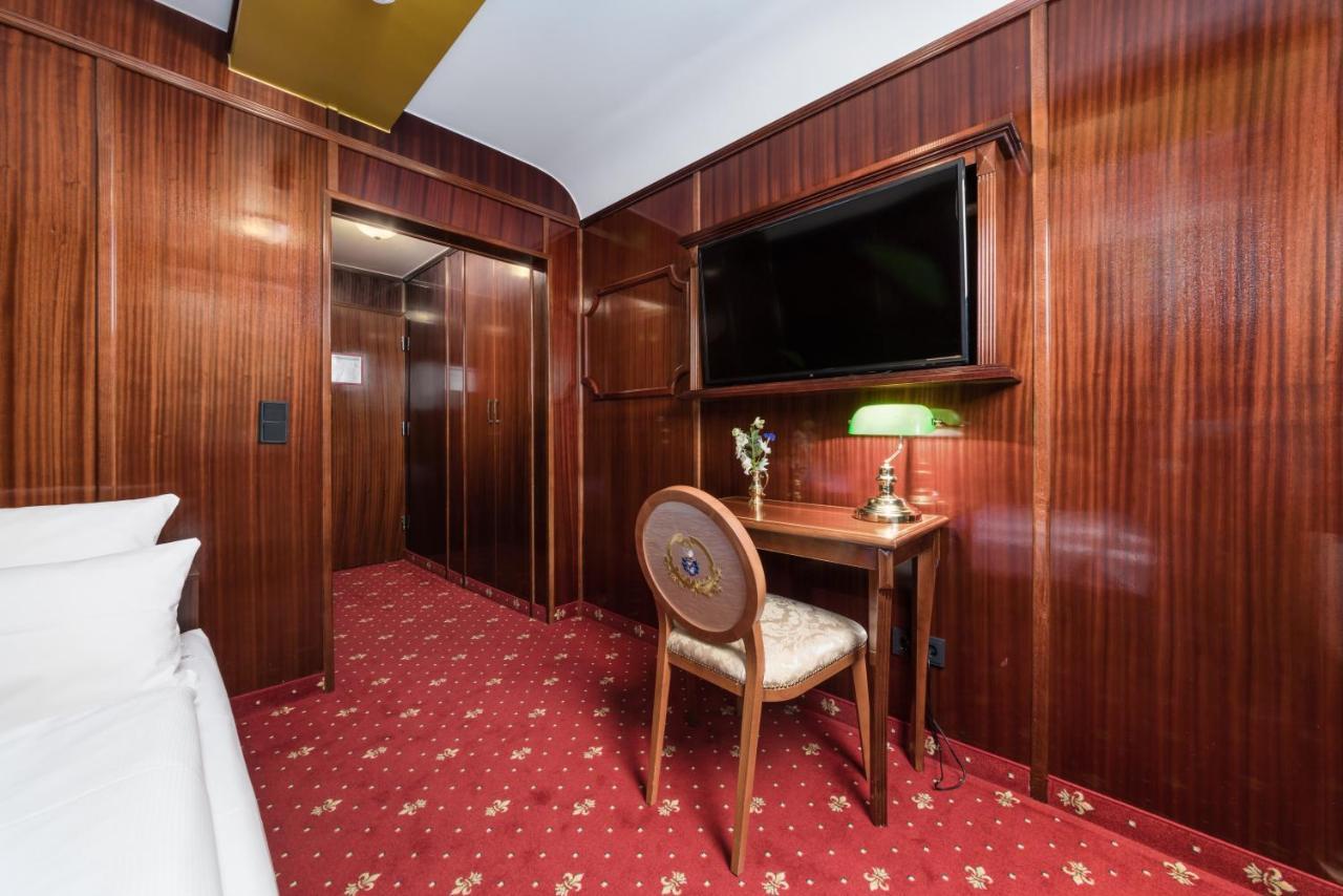 Hotel Du Train Мюнхен Екстериор снимка