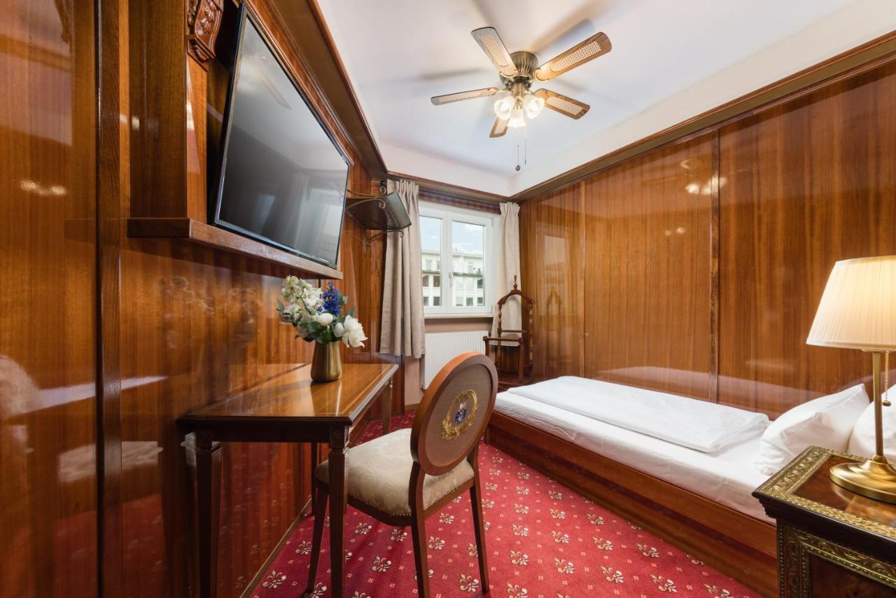 Hotel Du Train Мюнхен Екстериор снимка